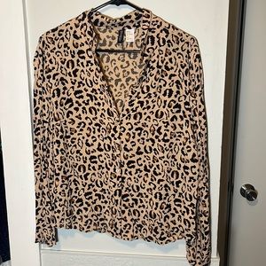 H&M Divided Blazer Shirt. Thin. Leopard Cheetah. Medium Large 12 Tan Black.